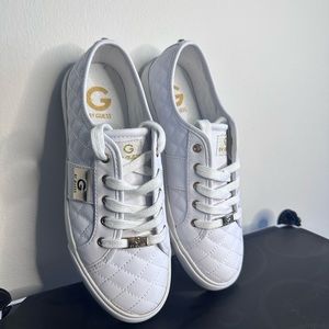 New G by Guess Women’s White Sneackers 9M